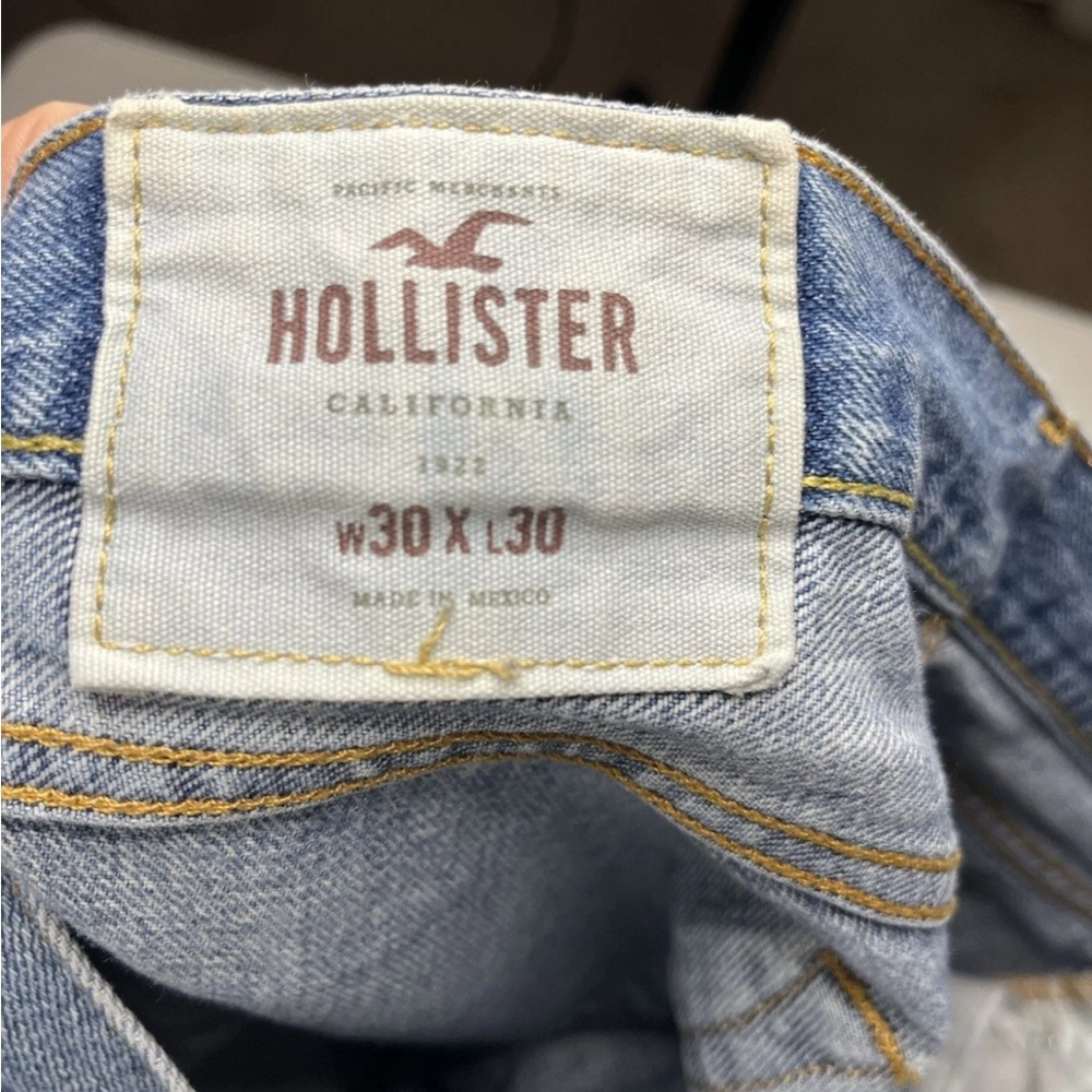 Hollister Men Light Wash Straight Leg Button Fly Authentic Denim Jeans 29 Inseam - Picture 12 of 12